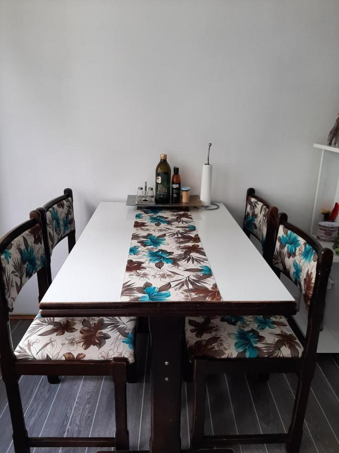 Flamingo 365 - Near City Center With Free Parking Сараєво Екстер'єр фото