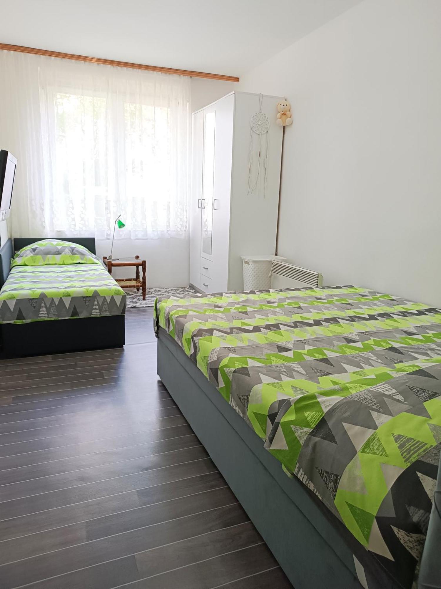 Flamingo 365 - Near City Center With Free Parking Сараєво Екстер'єр фото