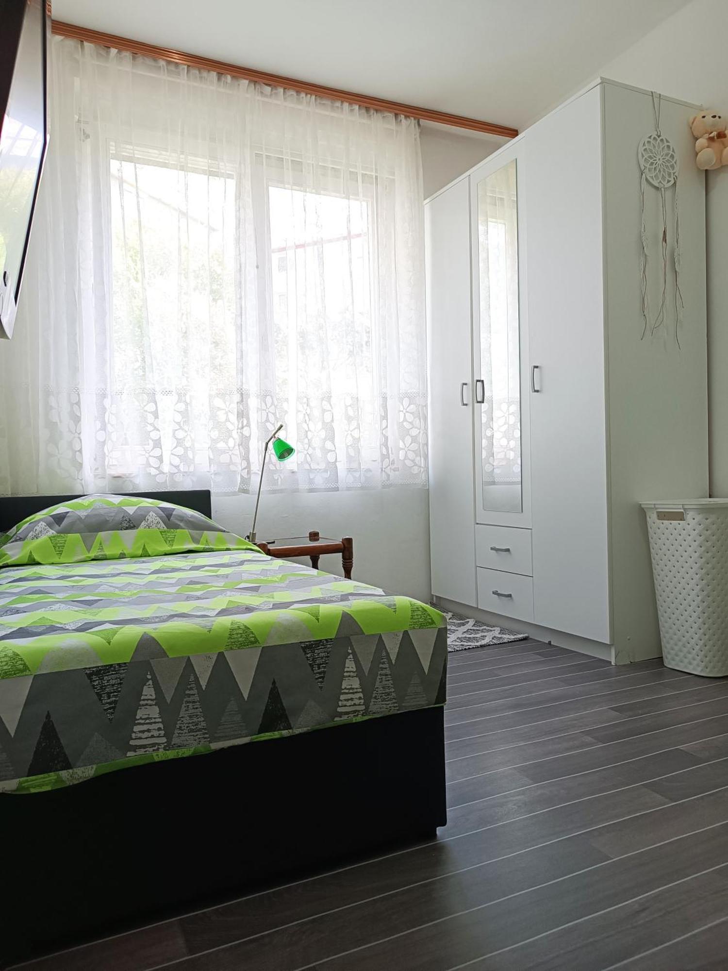 Flamingo 365 - Near City Center With Free Parking Сараєво Екстер'єр фото