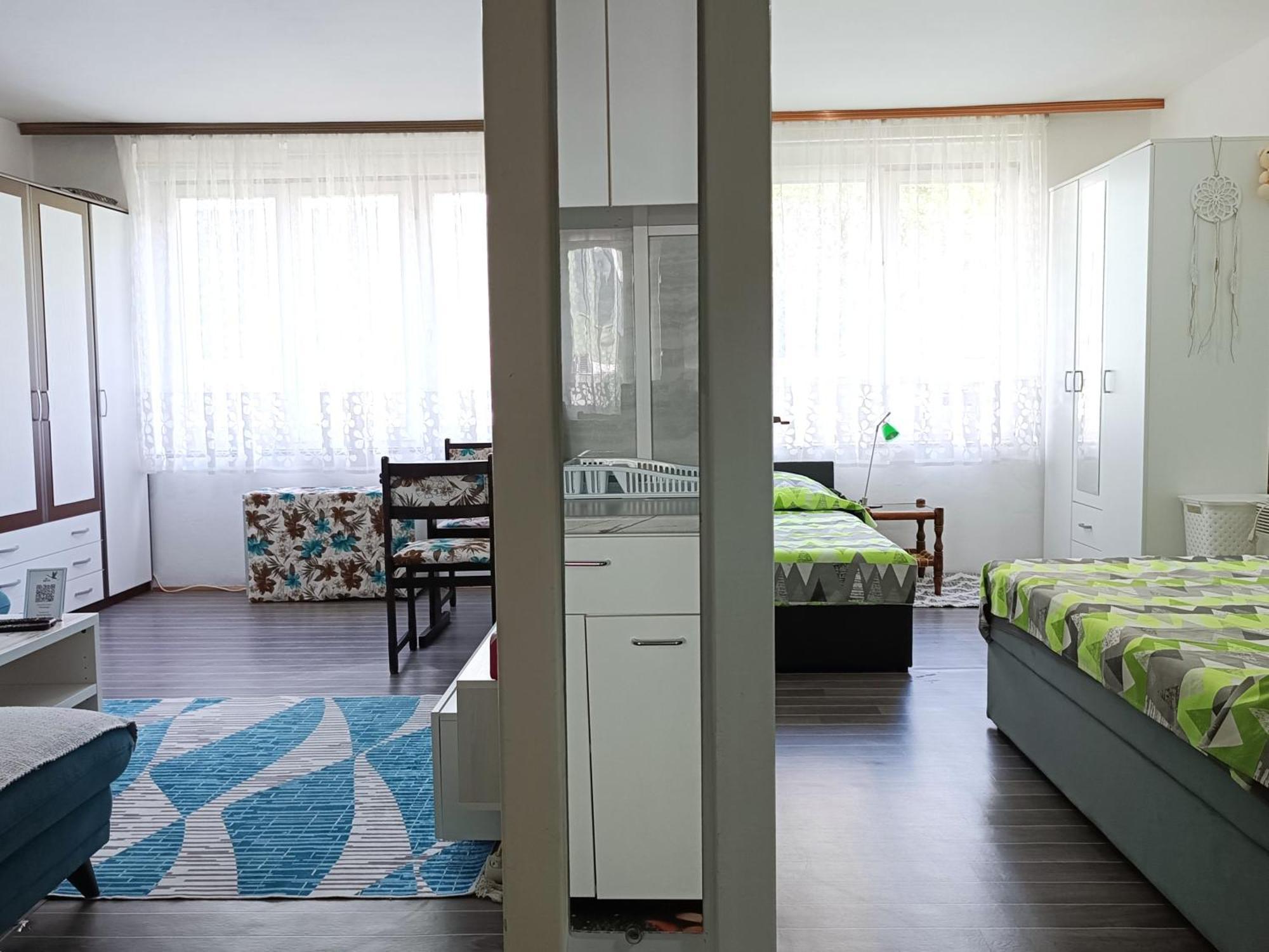 Flamingo 365 - Near City Center With Free Parking Сараєво Екстер'єр фото
